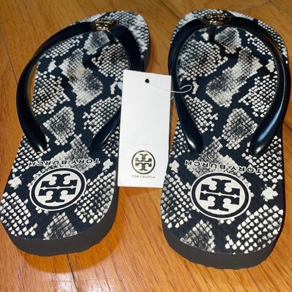 Tory Burch Classic Snake Reptile Preppy Perfect Black Thong Flip Flop Sandals - Picture 9 of 15